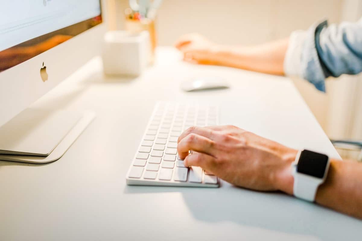 搜尋引擎英文是什麼?與 SEO search engine optimization 有何關係? 搜尋引擎英文是什麼?與 SEO search engine optimization 有何關係?